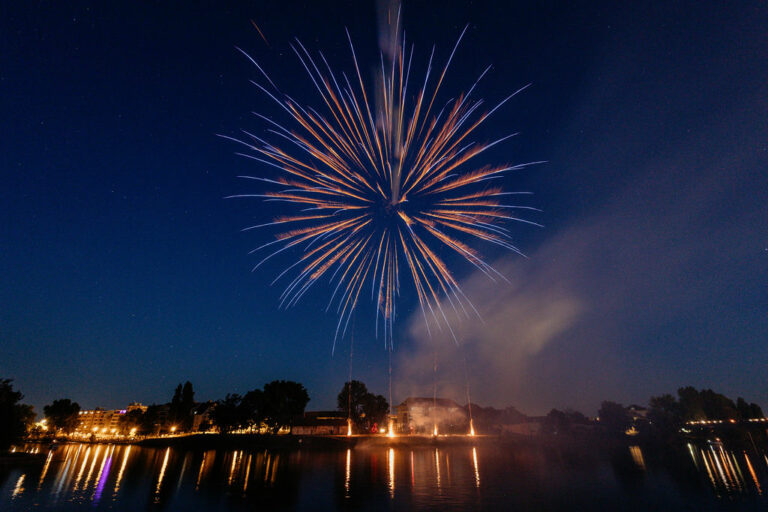 christelle-ferreira-chalon-sur-saone-descente-flambeaux-fau-d-artifice-3554