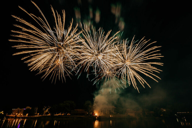 Christelle Ferreira – Chalon Sur Saône – Descente flambeaux feu d’artifice