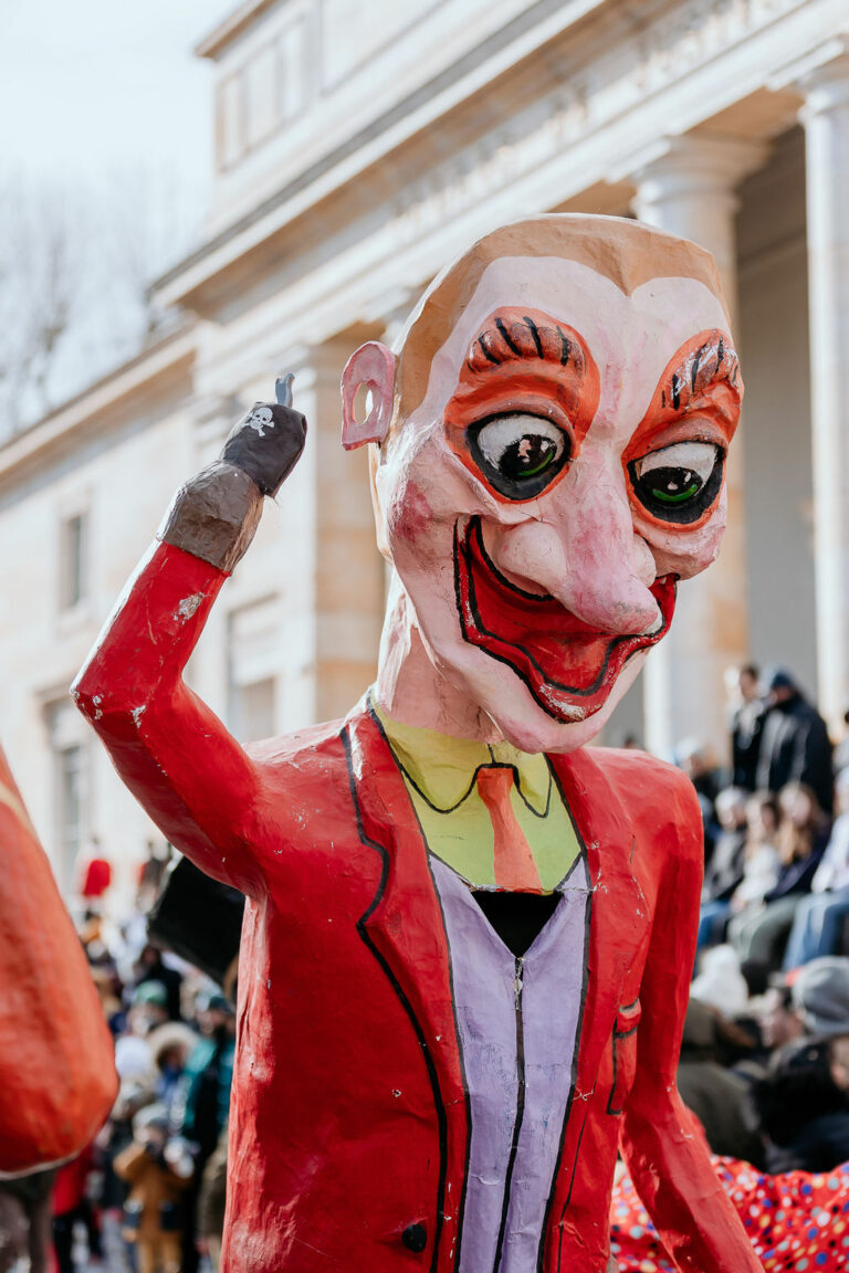 Christelle Ferreira – CChristelle Ferreira – Chalon Sur Saône – Premier défilé carnavalhalon Sur Saône – Place aux fleurs