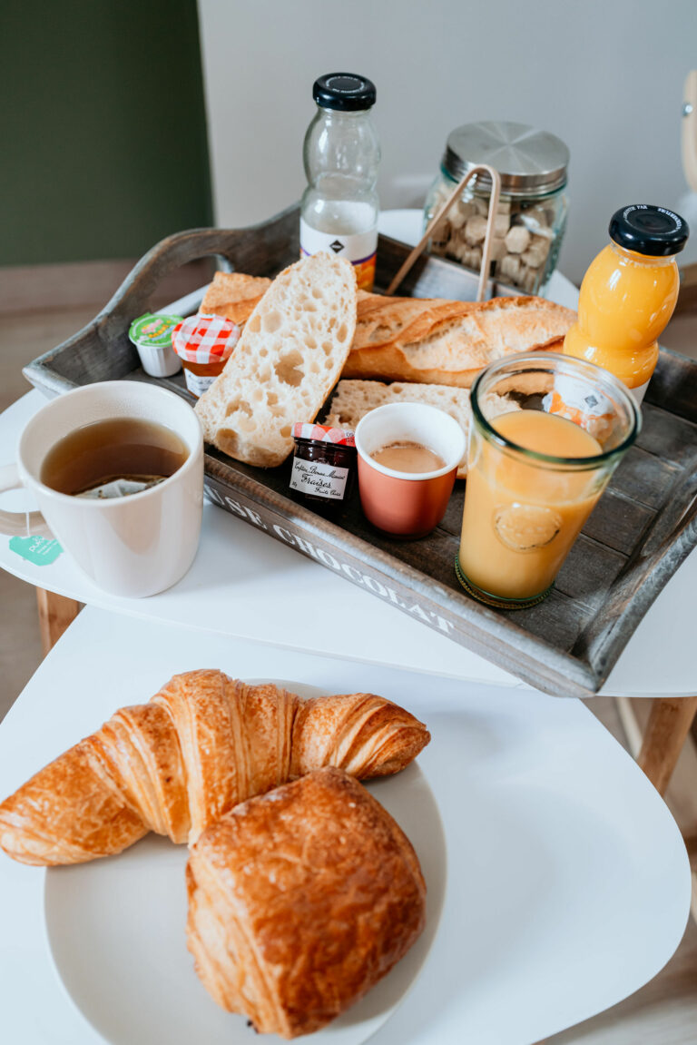 Petit-déjeuner Le Chat Léon – Hébergement Chalon sur Saone