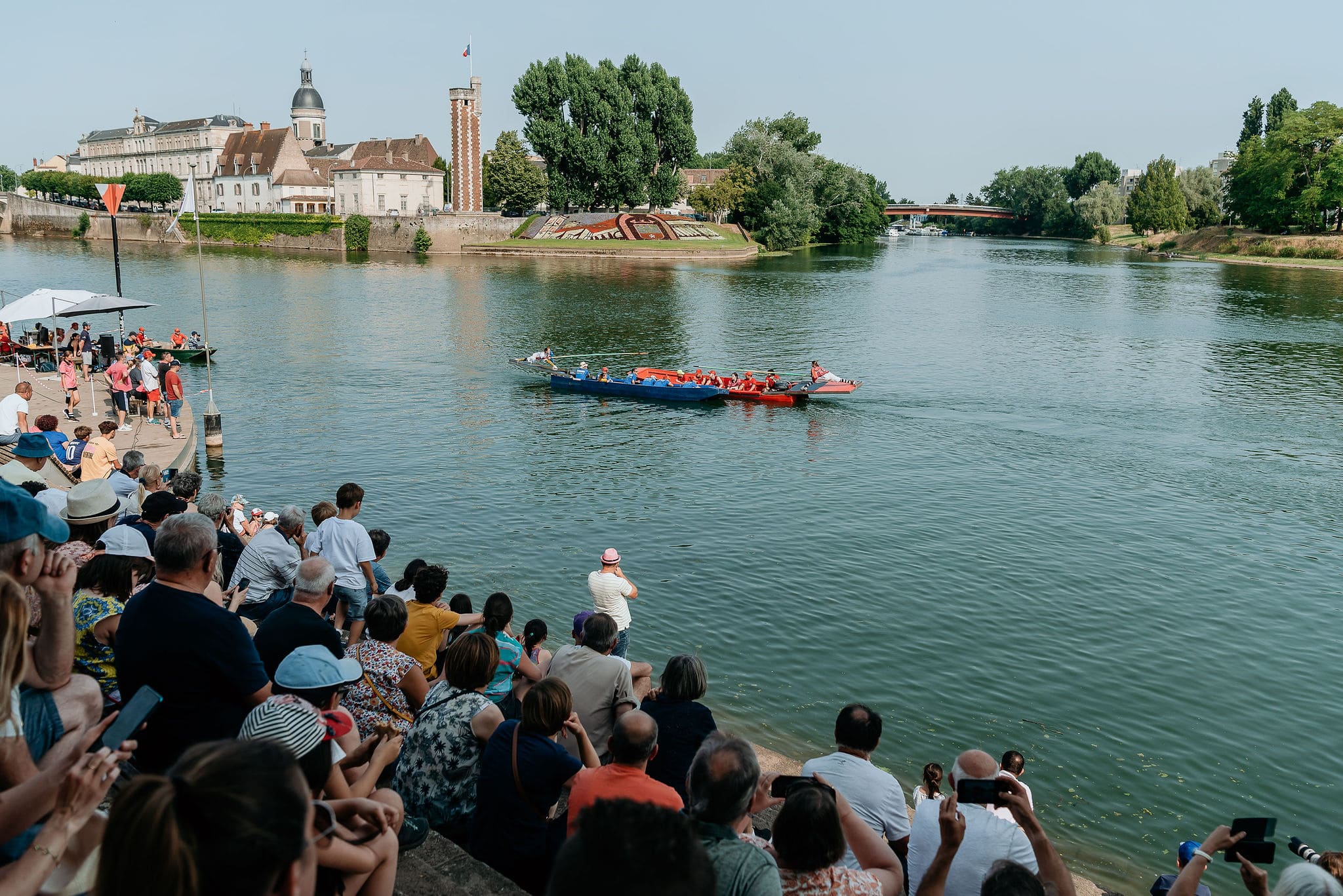 les joutes nautiques à Chalon-sur-Saône